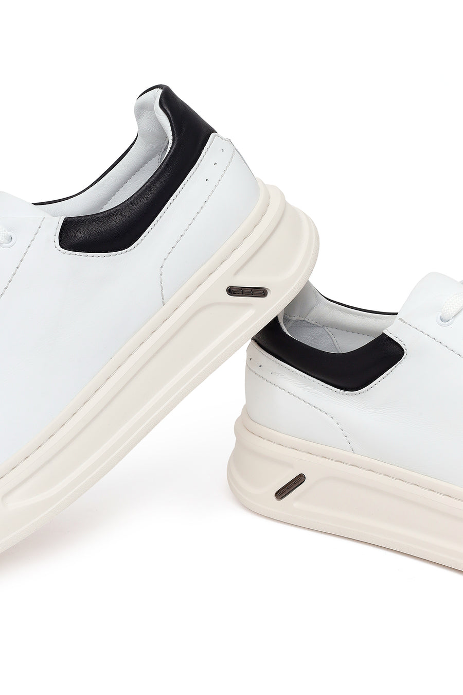 Male White Lace-Up Leather Sneaker