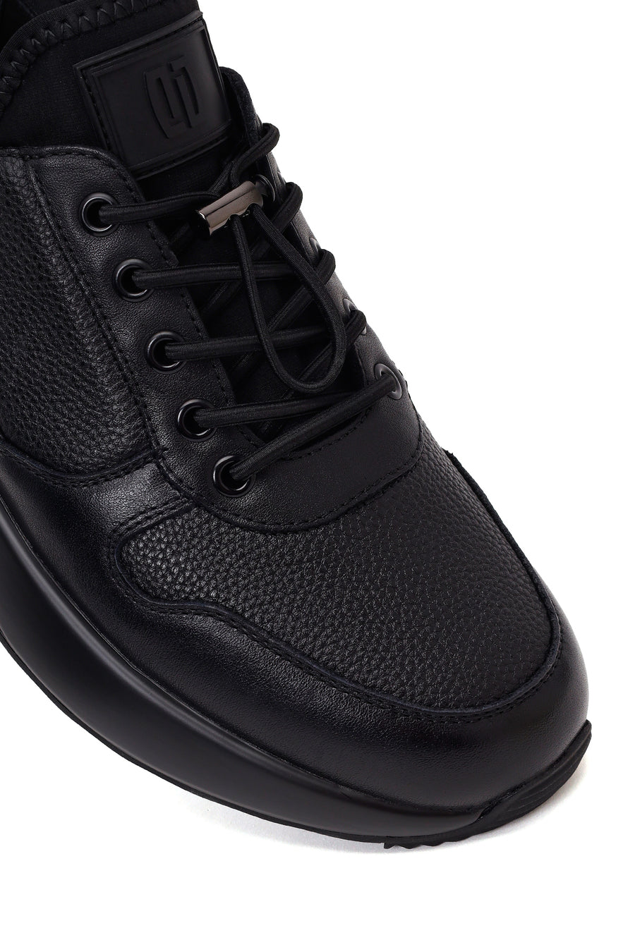 Erkek Siyah Bağcıklı Kalın Tabanlı Deri Sneaker