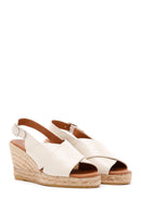 Kadın Bej Dolgu Topuk Sandalet | Derimod