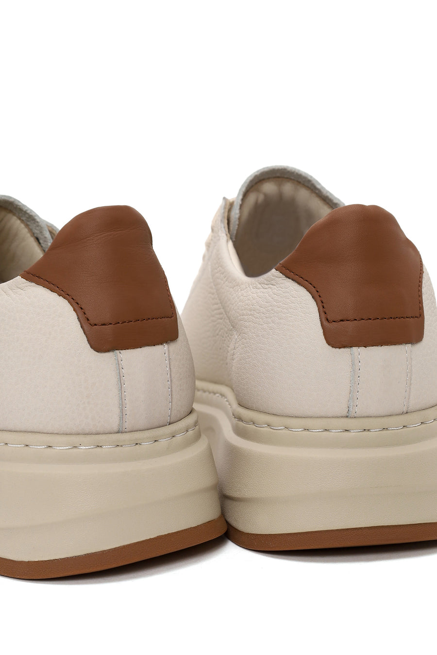Erkek Beyaz Bağcıklı Kalın Tabanlı Deri Sneaker