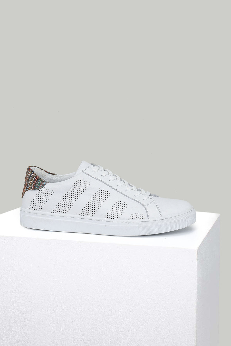 Men's shoes
