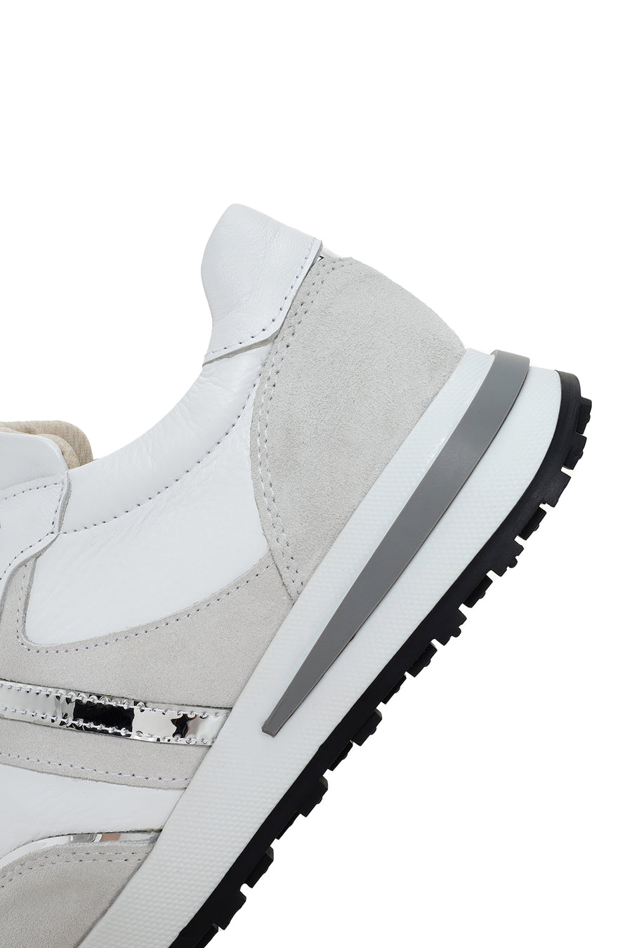 Kadın Beyaz Bağcıklı Deri Sneaker