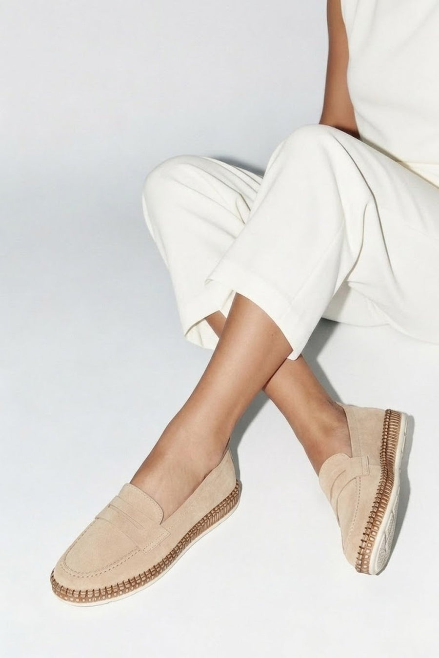 Woman Beige Suede Loafer