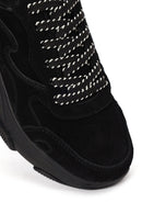 Kadın Siyah Bağcıklı Kalın Tabanlı Süet Deri Sneaker | Derimod