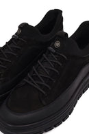 Erkek Siyah Bağcıklı Kalın Tabanlı Nubuk Deri Sneaker | Derimod