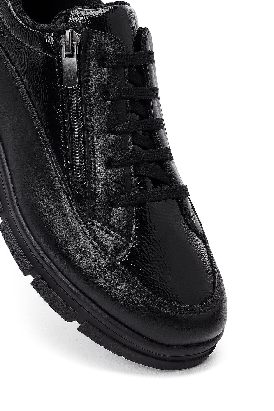 Woman Black Lace-Up Sneakers