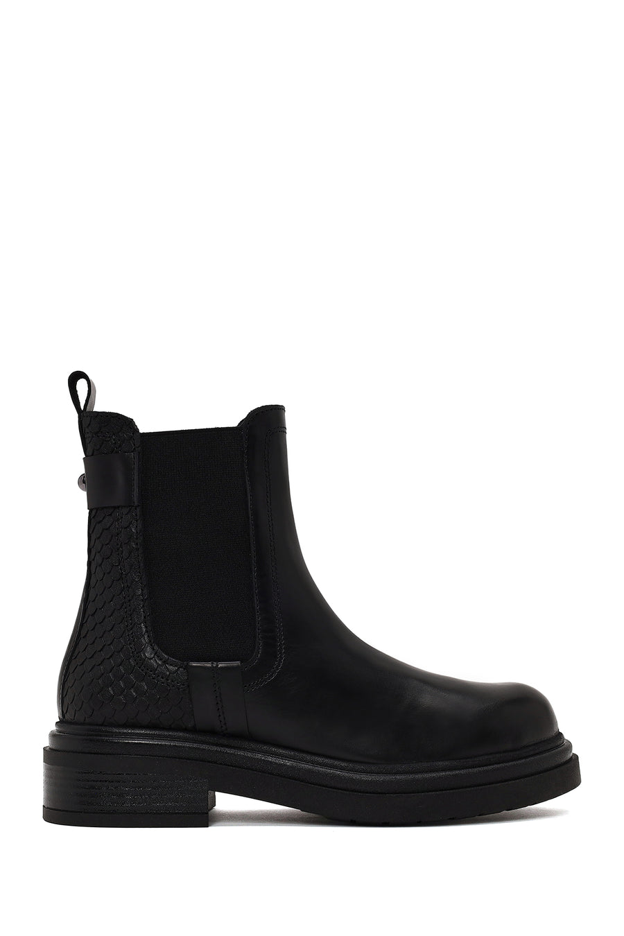 Woman Black Thick-Soled Leather Chelsea Boots WF190051DV | Derimod