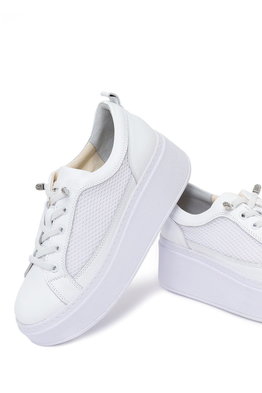 Woman White Lace-Up Thick-Soled Leather Sneaker
