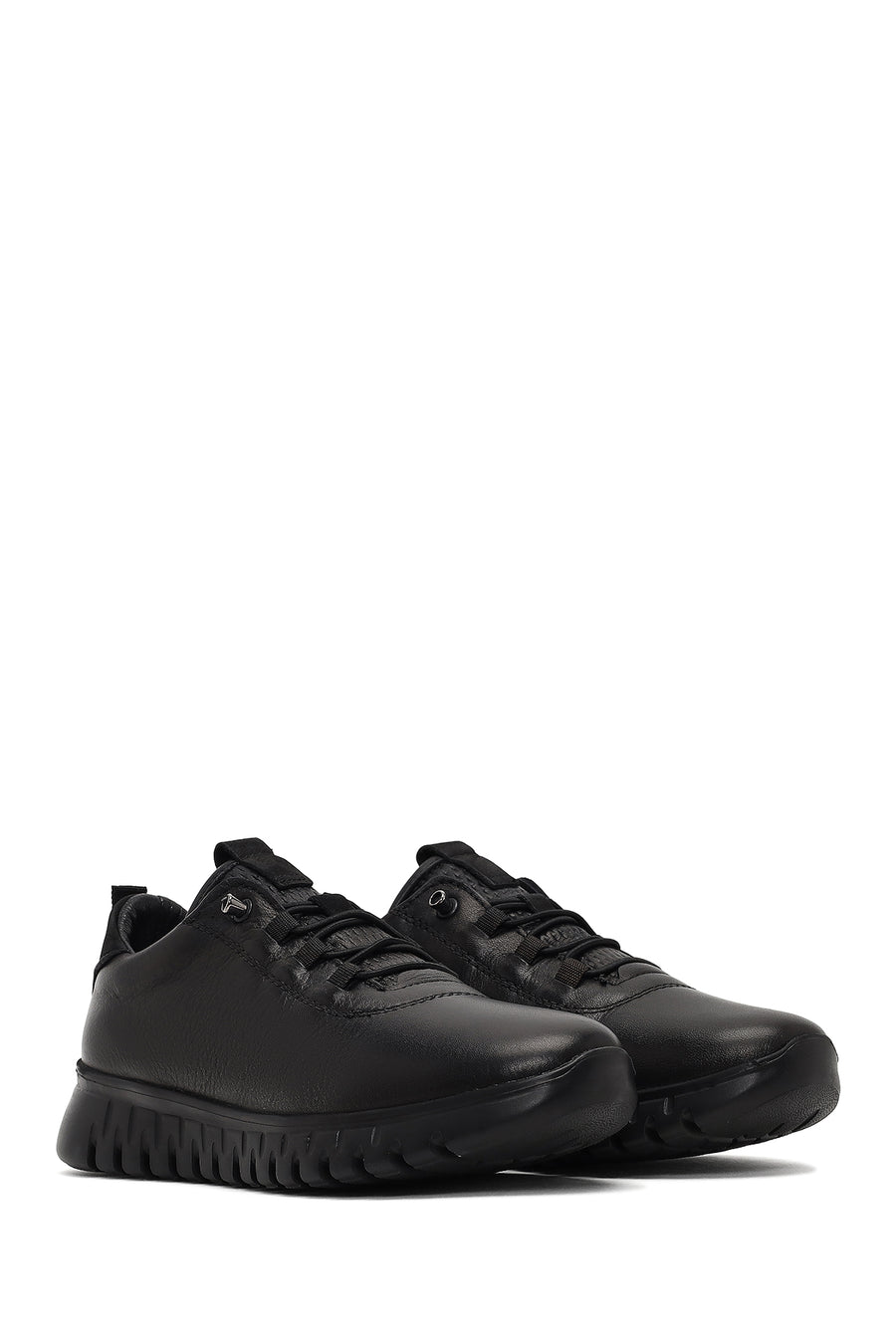 Woman Black Lace-Up Leather Sneaker