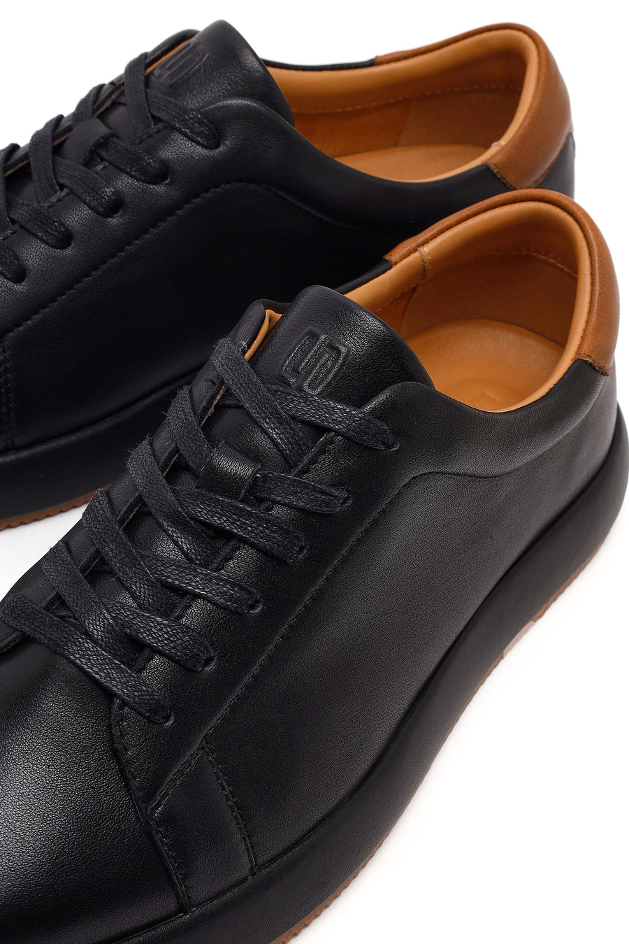Erkek Siyah Bağcıklı Deri Sneaker