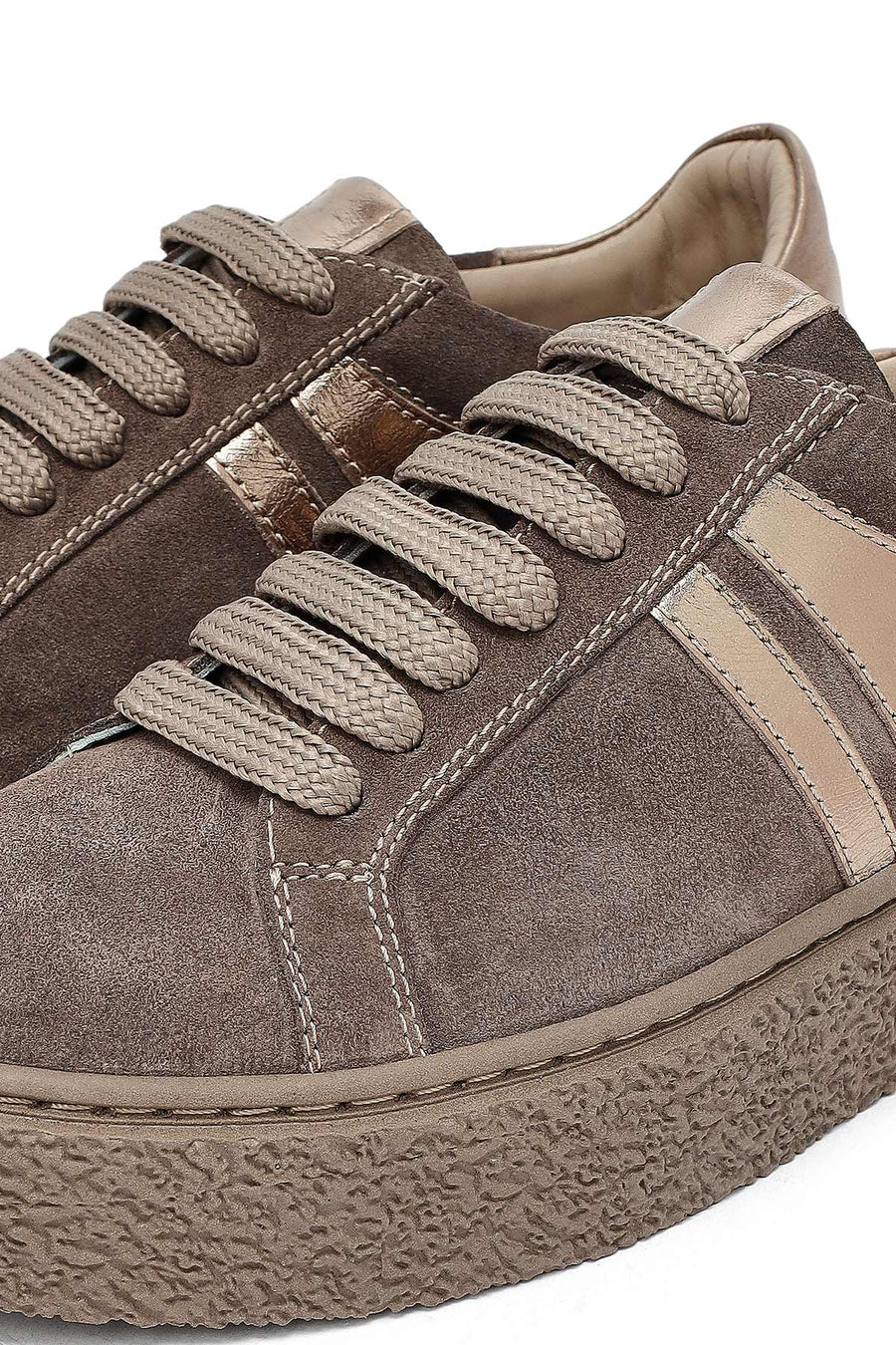 Woman Mink Lace-Up Suede Leather Sneaker