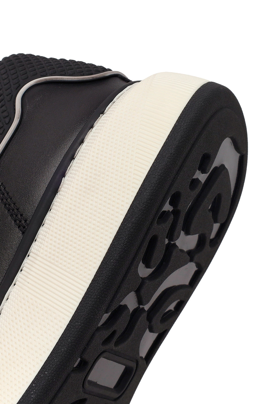 Erkek Siyah Kalın Tabanlı Deri Sneaker