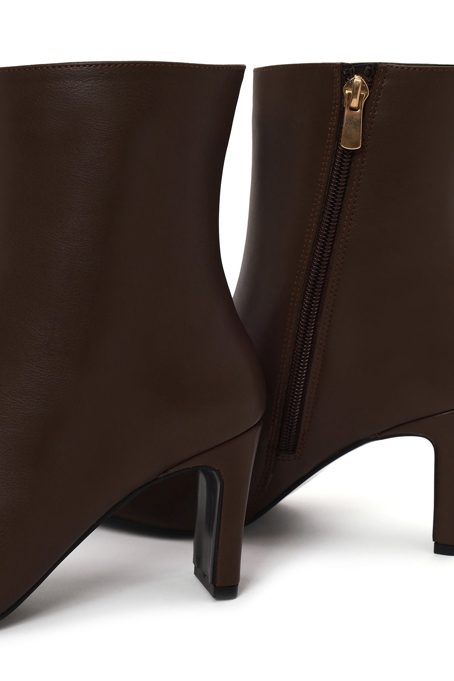 Woman Brown Zip Closure Heeled Boots