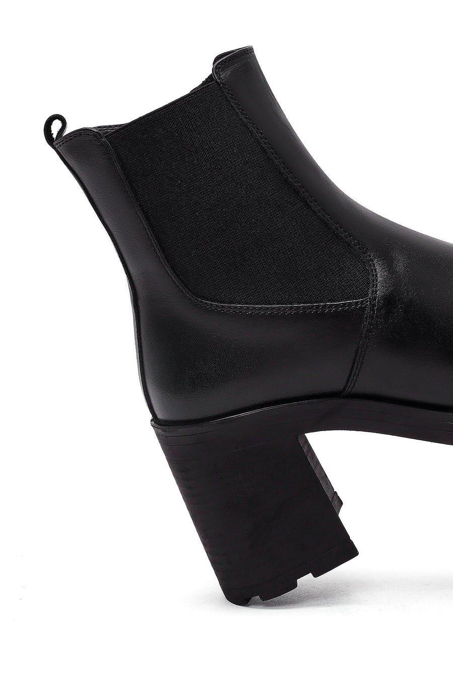 Woman Black Zip Closure Thick-Heeled Leather Boots