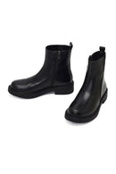 Woman Black Zip Closure Leather Boots | Derimod