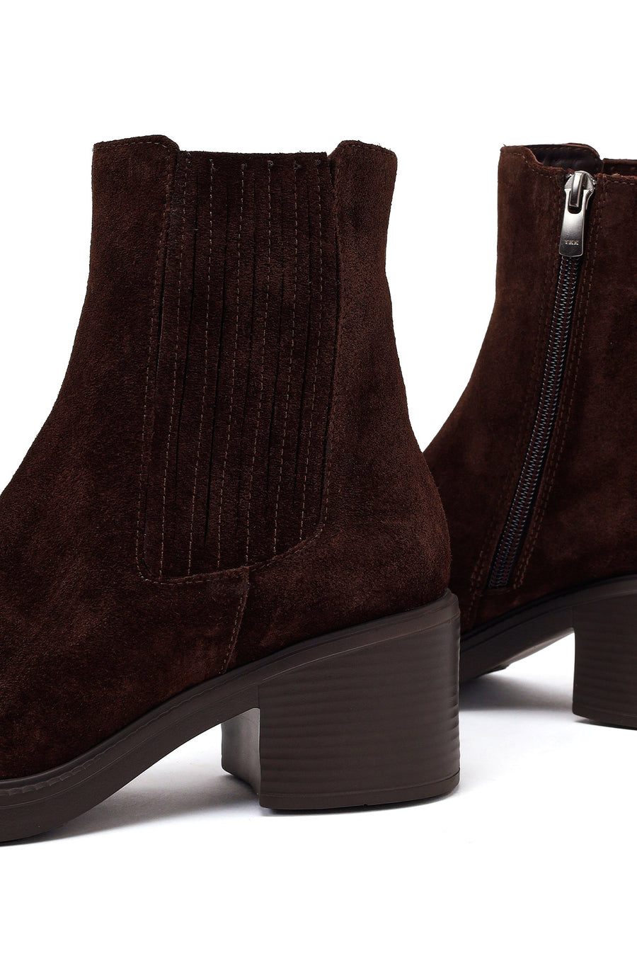 Woman Brown Zip Closure Chunky Heeled Suede Boots