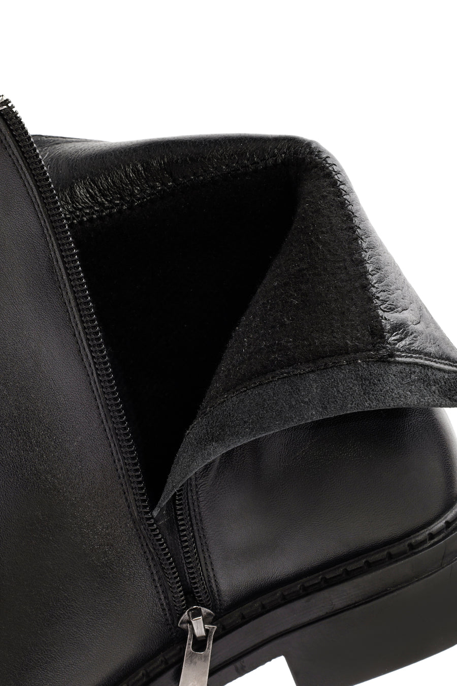 Woman Black Zip Closure Leather Boots