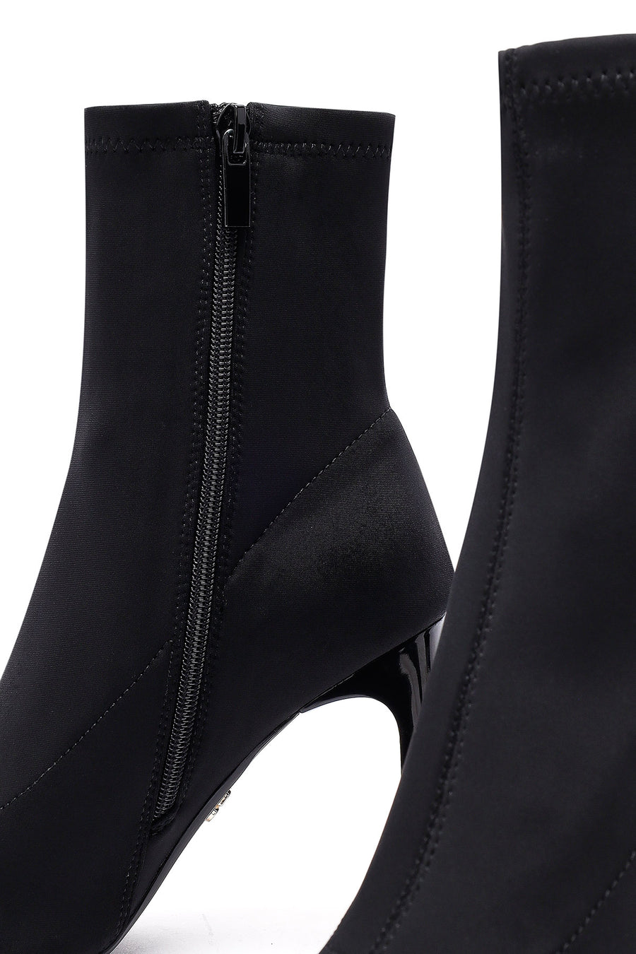 Woman Black Zip Closure High Thick Heeled Fabric Boots