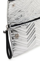 Woman Silver Chain-Strap Quilted Clutch Bag | Derimod