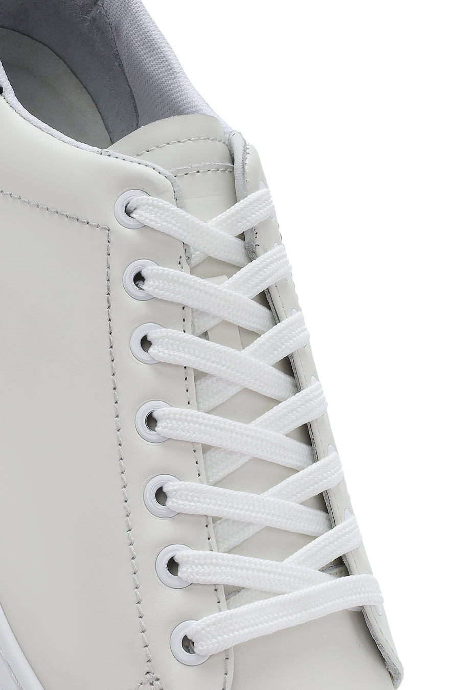 Men's White Lace-up Leather Sneaker