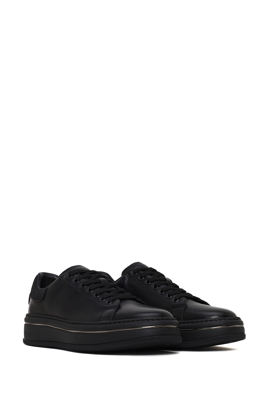 Male Black Lace-Up Chunky-Sole Leather Sneaker