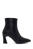 Woman Black Zip Closure Thick-Heeled Leather Boots | Derimod