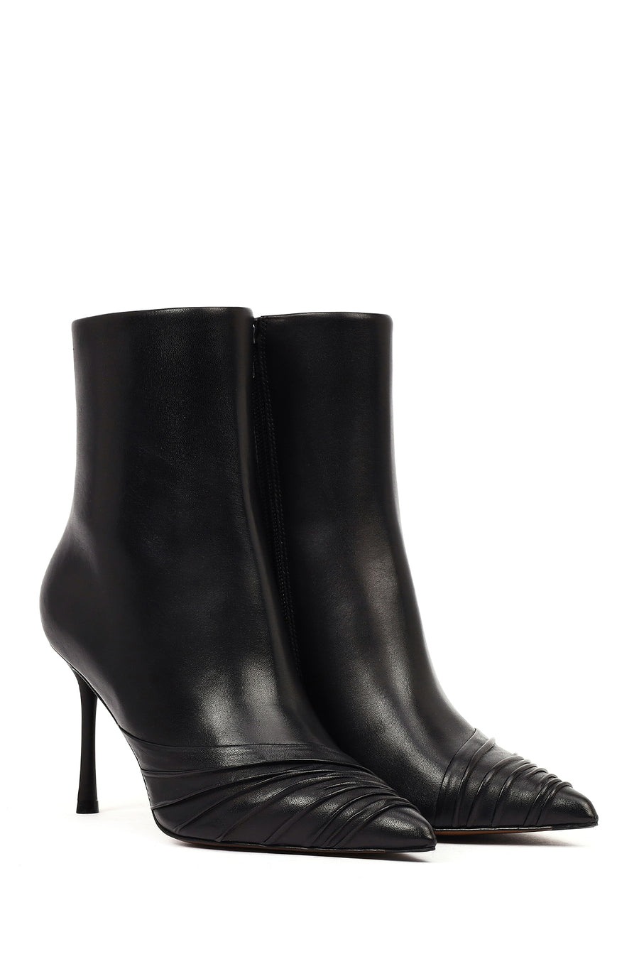 Women's Black Zippered Thin Heeled Leather Boot