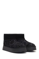 Woman Black Patterned Chunky Sole Suede Teddy Boots | Derimod