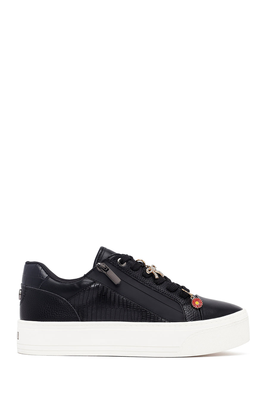 Kadın Siyah Bağcıklı Kalın Tabanlı Sneaker AF520004SV | Derimod