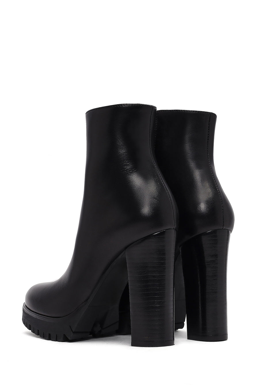 Woman Black Zip Closure High-Heeled Leather Boots