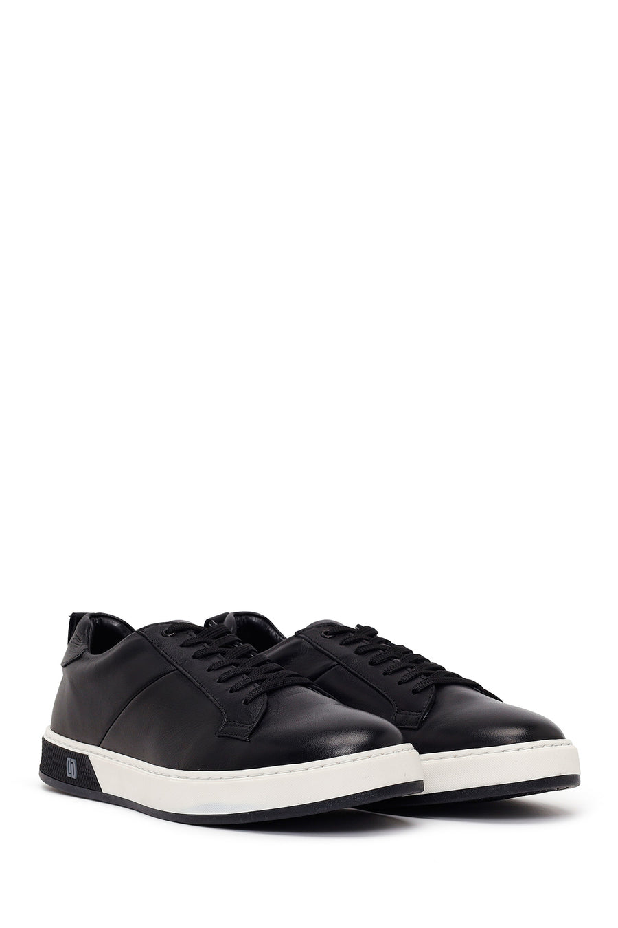 Male Black Lace-Up Leather Sneaker