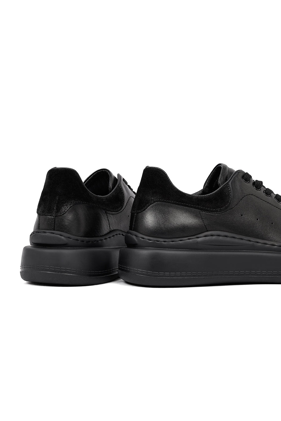 Erkek Siyah Bağcıklı Kalın Tabanlı Deri Sneaker