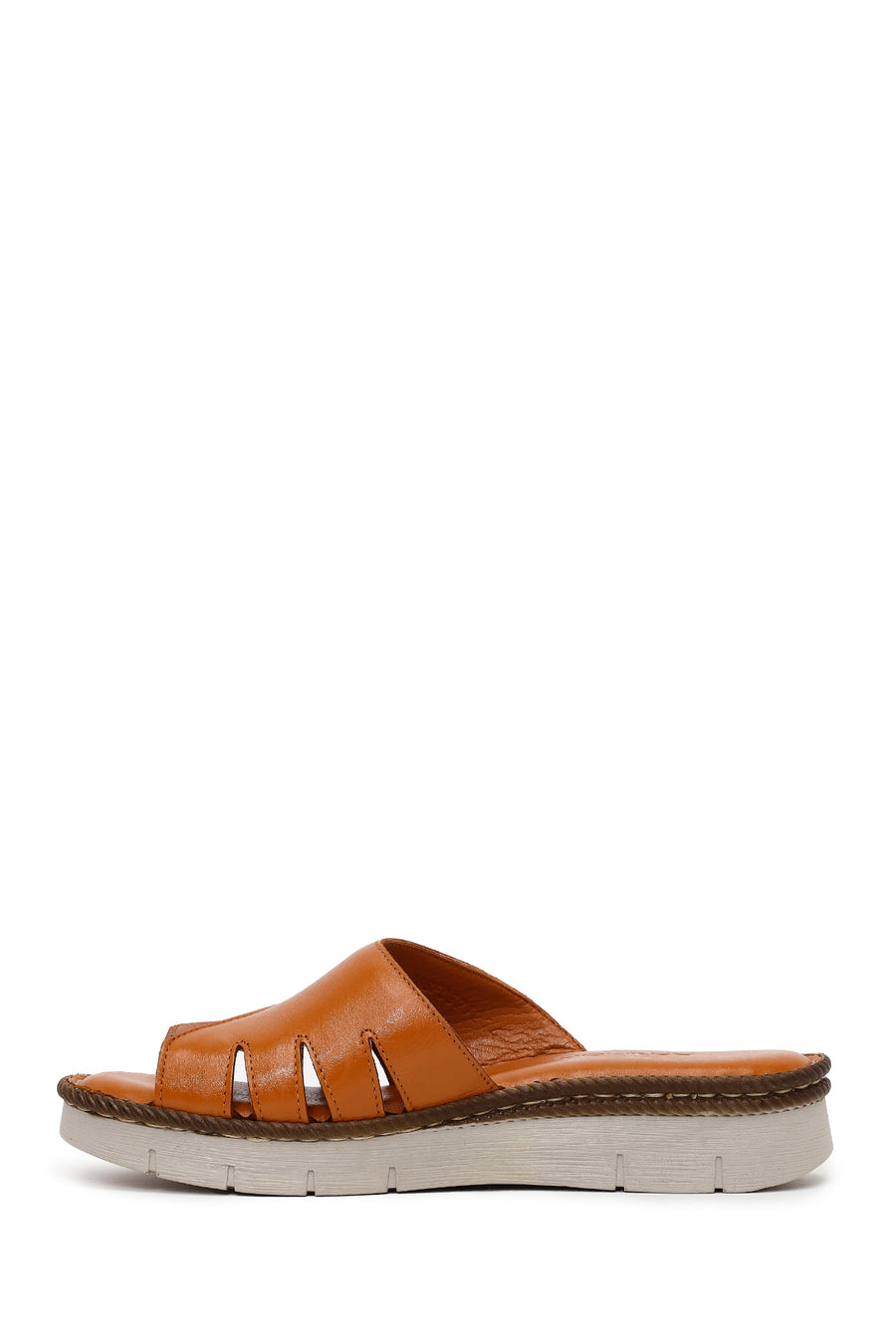 Woman Tan Leather Comfort Slipper