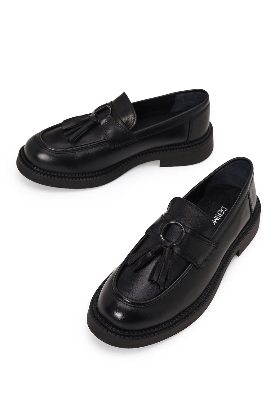 Kadın Siyah Kalın Tabanlı Püsküllü Deri Loafer