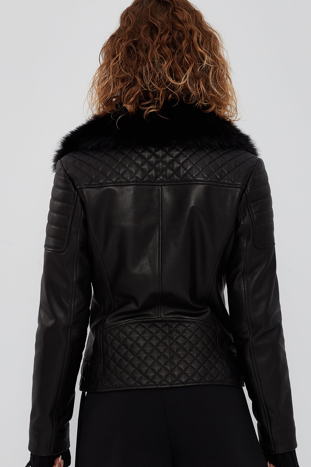 Brooklyn Kadın Siyah Yakası Kürklü Biker Deri Ceket