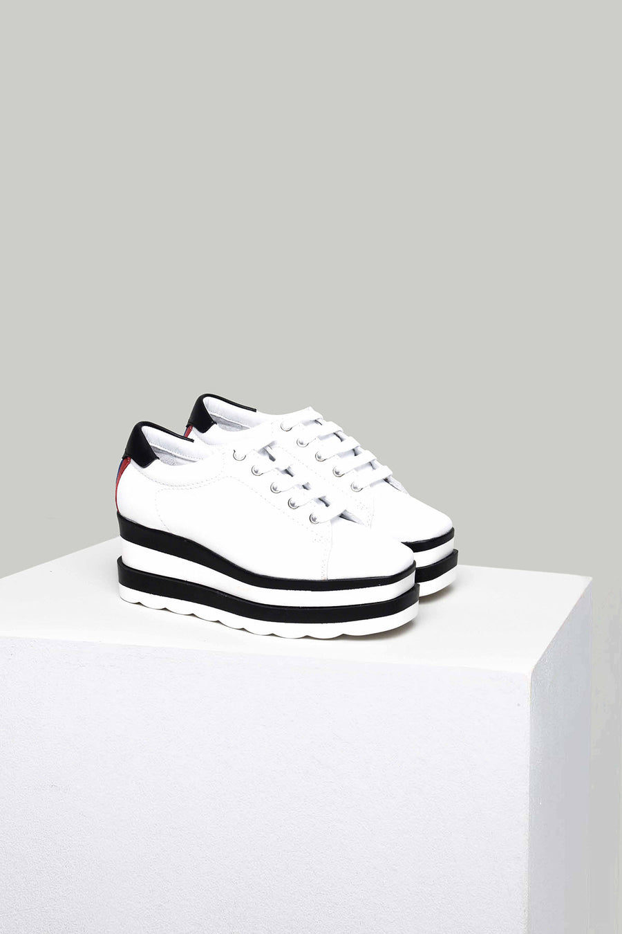 High-Sole Women's Leather Sports Shoes