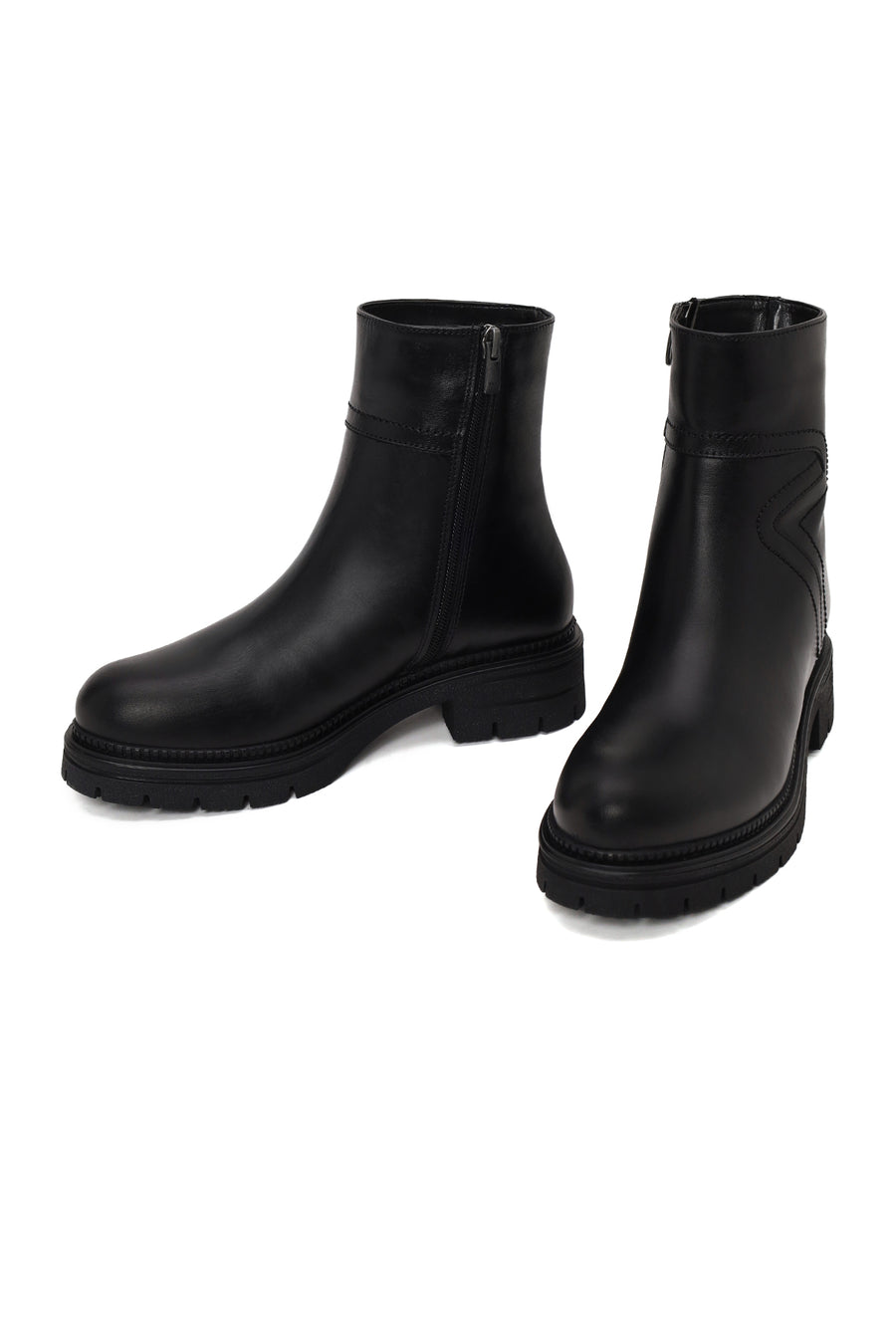 Woman Black Zip Closure Thick-Soled Leather Boots