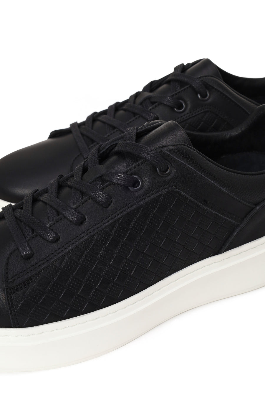 Male Black Lace-Up Leather Sneaker