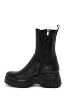 Woman Black Thick-Soled Zip Closure Leather Boots | Derimod