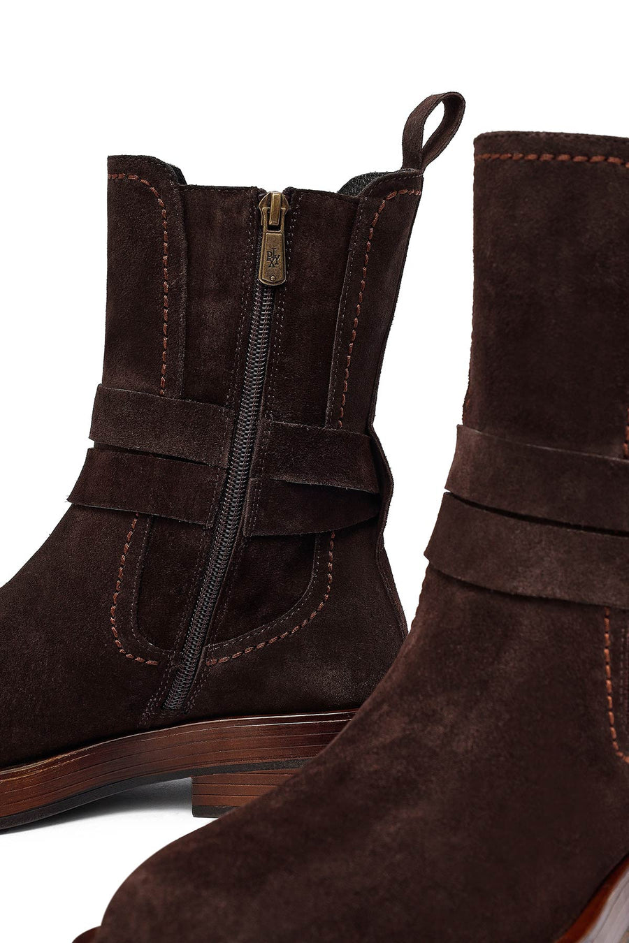 Woman Brown Zippered Suede Leather Boat