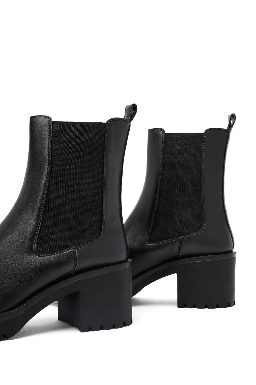 Woman Black Chunky-Heeled Chelsea Boots