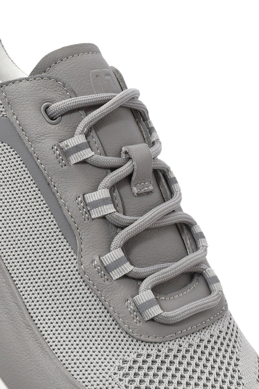 Erkek Gri Bağcıklı Kalın Tabanlı Sneaker