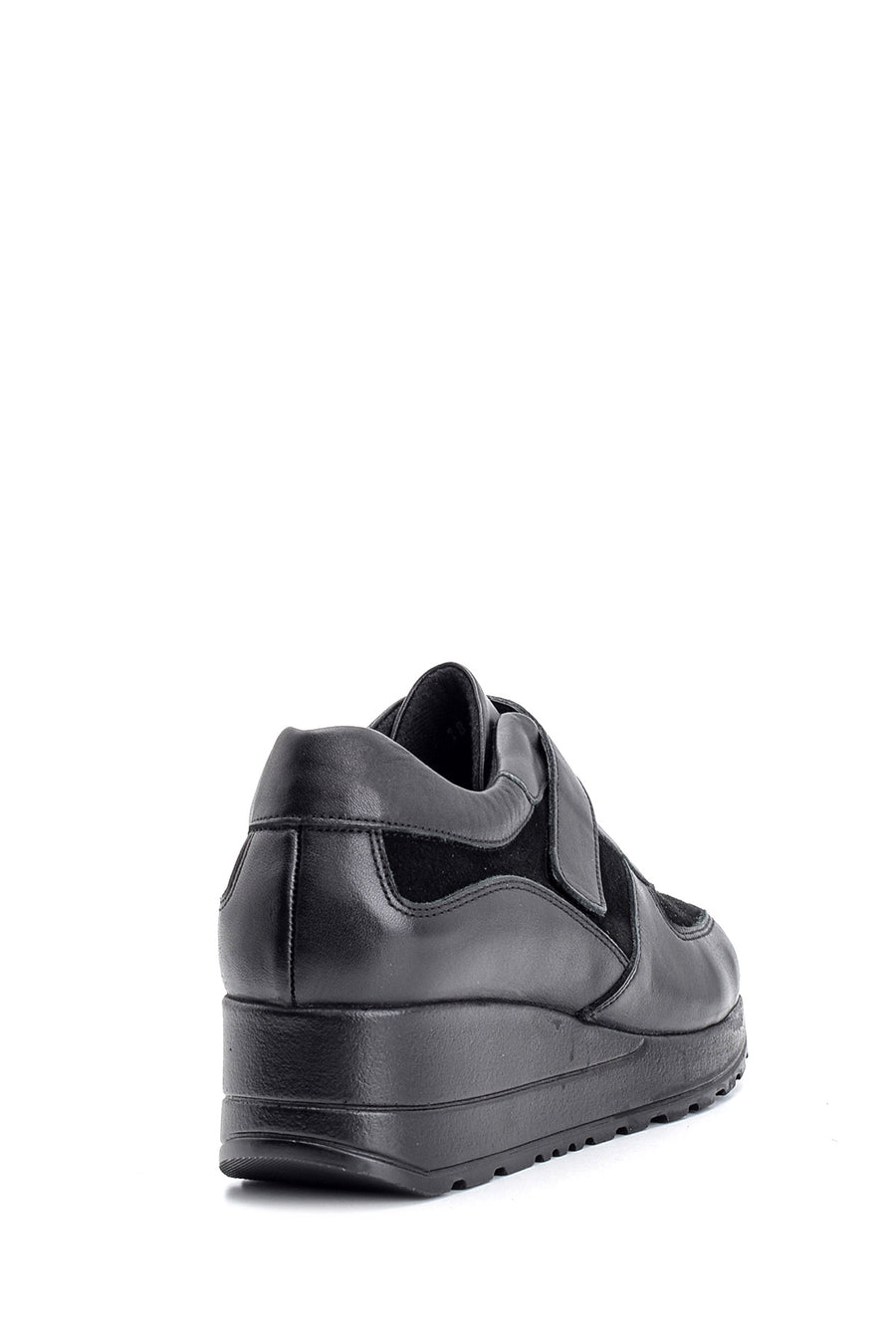 Women's Strappy Leather Shoes