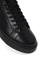 Erkek Siyah Bağcıklı Deri Sneaker | Derimod
