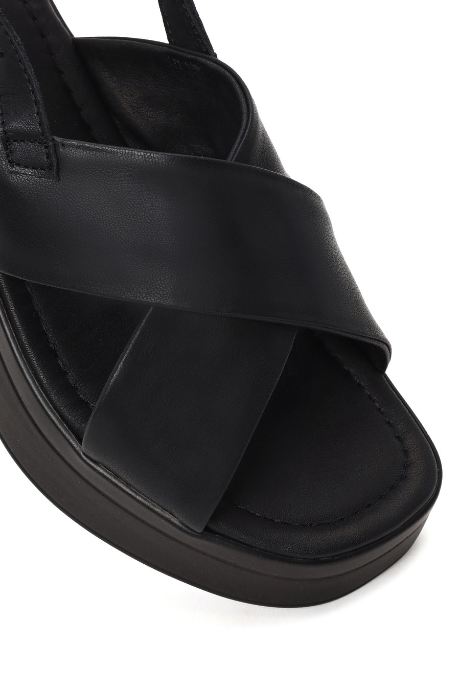Woman Black Thick-Soled Leather Sandal