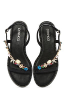 Kadın Siyah Bilekten Tokalı Taşlı Sandalet | Derimod