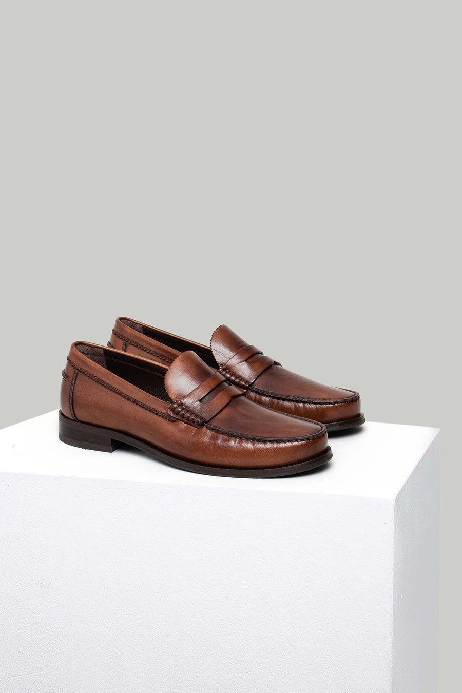 Men's Tan Leather Shoes