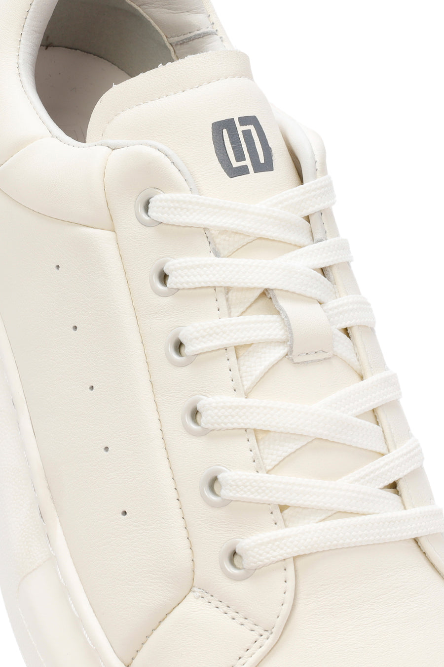 Men's White Lace-up Thick-Sole Leather Sneaker