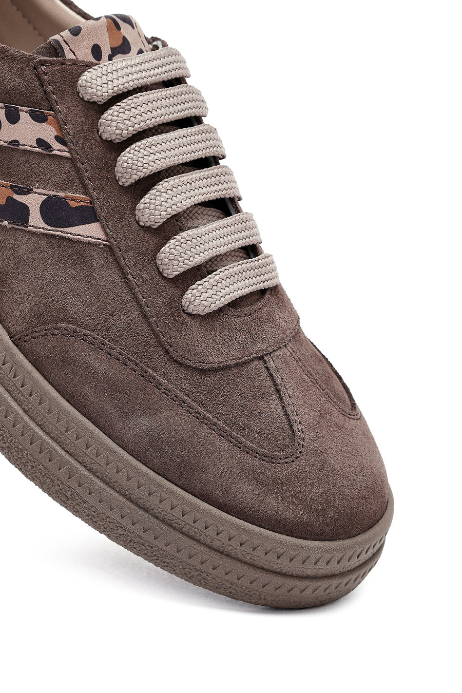 Woman Mink Lace-Up Suede Leather Sneaker