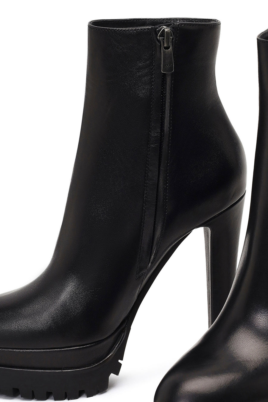 Woman Black Zip Closure Platform High Thick-Heeled Leather Boots